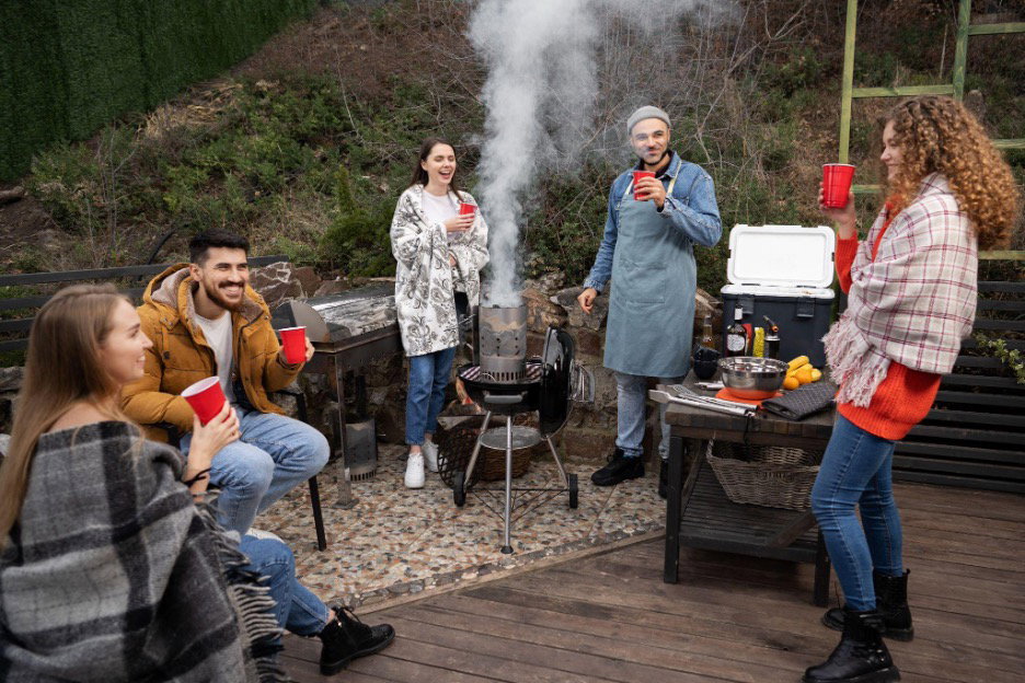 Patiekalai iš kepsninės ištisus metus: kaip mėgautis grilinimu net rudenį ar žiemą?