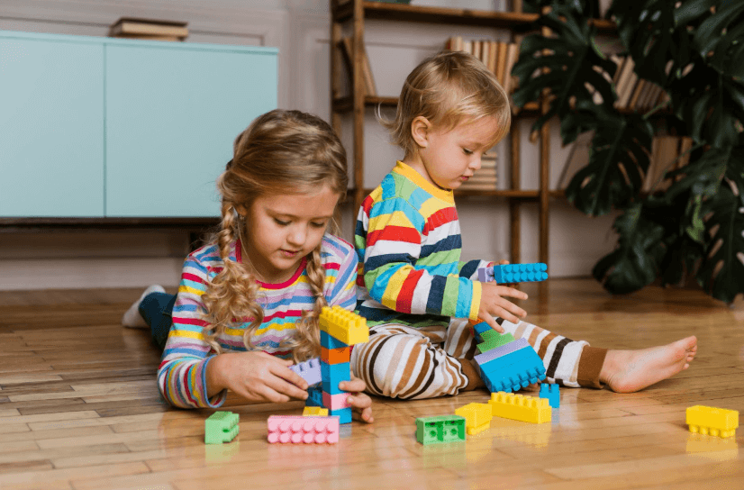 LEGO ir kiti populiarūs žaidimai: kalėdinių dovanų idėjos